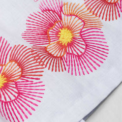 WHITE DRESS W. FLOWERS - GIRL