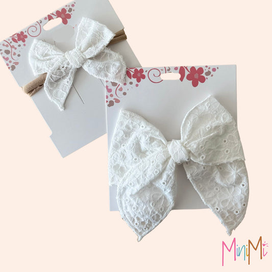 EYELET BOW OR HEADBAND